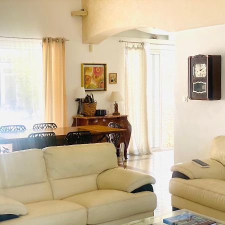 Villa Nîmes Eksteriør bilde