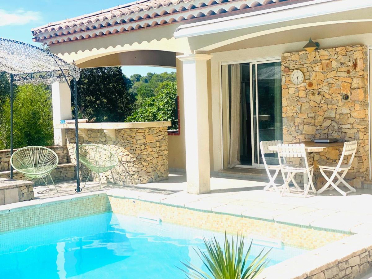 Villa Nîmes Eksteriør bilde